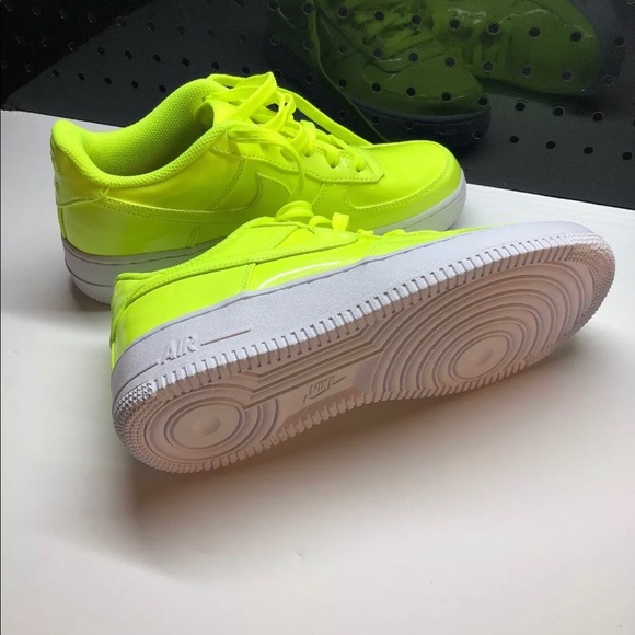 neon green air force 1 kids